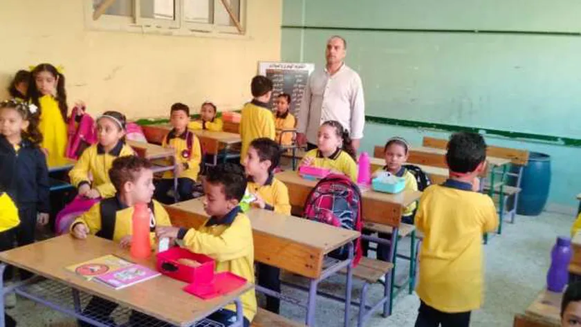 انطلاق العام الدراسي الجديد الجديد اليوم.. وأخصائيون لمتابعة الطلاب
| يلا شوت
