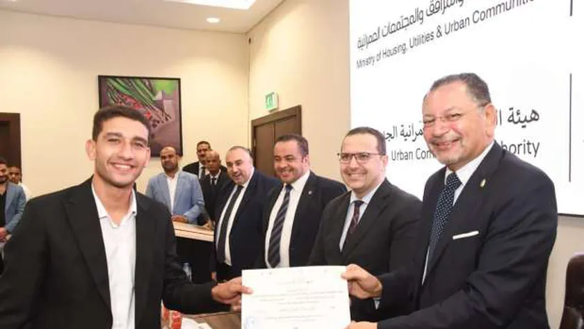 جامعة القاهرة تنظم برنامجا تدريبيا لطلاب كلية التخطيط العمراني في المدن الجديدة
| يلا شوت