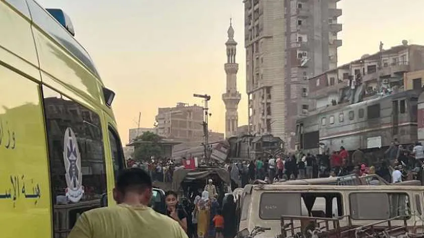 وزير النقل يوجه بتشكيل لجنة للوقوف على أسباب حادث قطاري الزقازيق
| يلا شوت