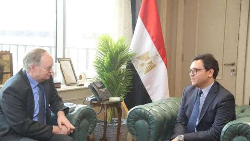 وزير الثقافة يبحث مع سفير الاتحاد الأوروبي بالقاهرة التعاون في المجالات الفنية
| يلا شوت