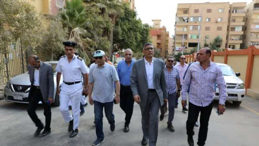محافظ الجيزة يتابع رصف الشوارع في هضبة الأهرام باستخدام مواد تكنولوجية حديثة
| يلا شوت