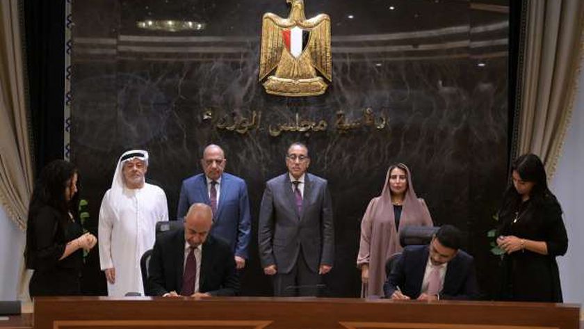 رئيس الوزراء يشهد توقيع اتفاقيات لإنتاج الكهرباء من الطاقات المتجددة
| يلا شوت