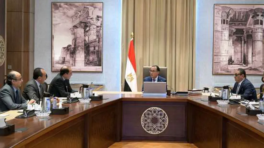«مدبولي» يستعرض مع وزير المالية عددا من ملفات العمل
| يلا شوت