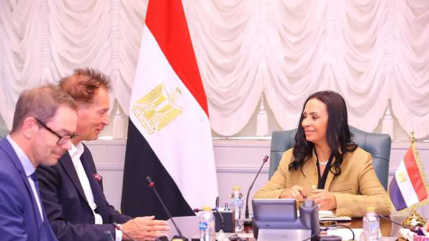 «التضامن» تعمل على وضع تصور للمنظومة الشاملة للإقراض الصغير ومتناهي الصغر
| يلا شوت