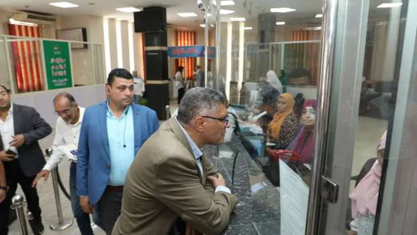 محافظ الجيزة يوجه بسرعة البت بشأن طلبات التصالح في مخالفات البناء
| يلا شوت
