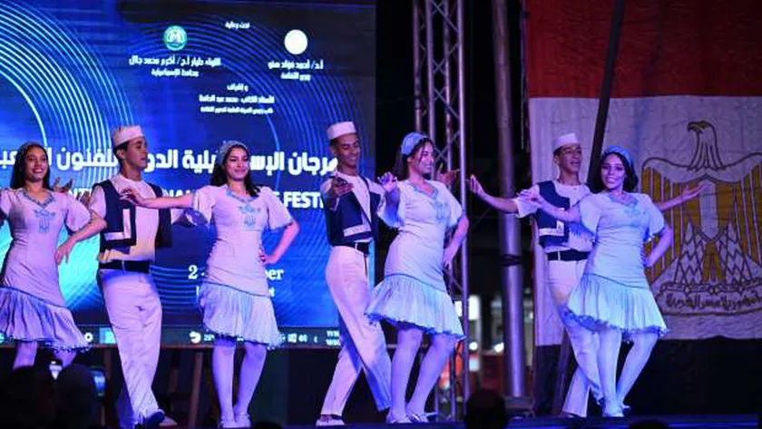 «قصور الثقافة»: مهرجان الإسماعيلية الدولي للفنون الشعبية أكبر من فكرة رقص
| يلا شوت