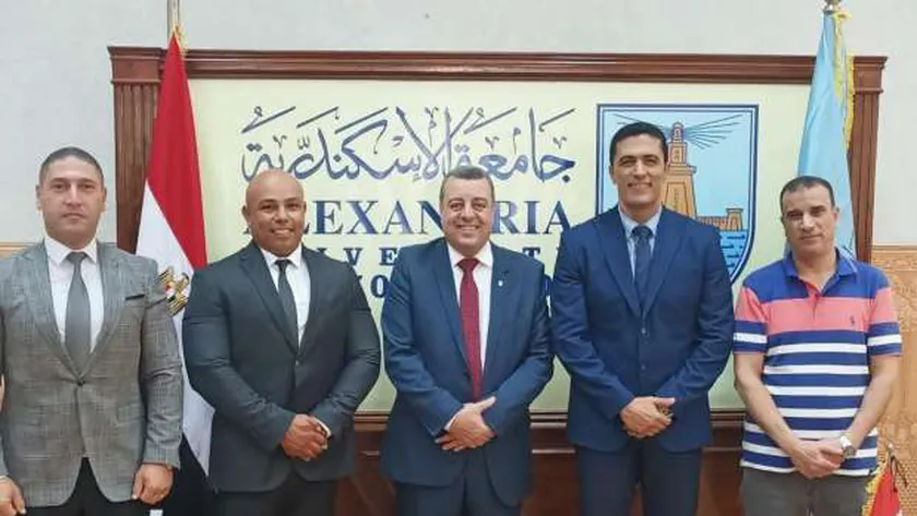انتهاء فعاليات النسخة الثانية من برنامج نجوم مصرية «ستارز» بالتعاون بين مؤسسة حياة كريمة ومكتبة الإسكندرية
| يلا شوت