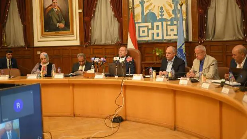 محافظ القاهرة يعقد اجتماعًا موسعًا لمتابعة استعدادات استضافة القاهرة للمنتدى الحضري العالمي 4 نوفمبر المقبل
| يلا شوت