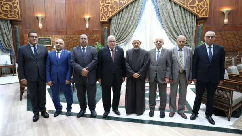 شيخ الأزهر لرئيس مجلس الدولة: الله اختصكم بإقامة العدل بين الناس
| يلا شوت
