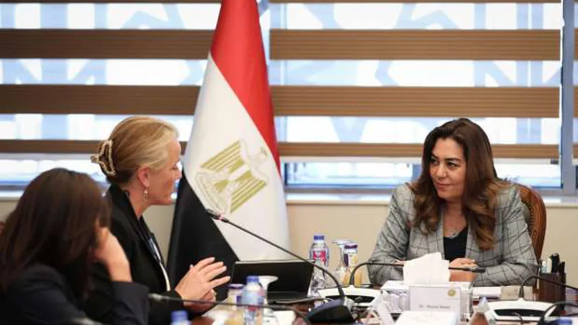 منال عوض: 8.2 مليون مستفيد من برنامج التنمية المحلية بالصعيد
 | يلا شوت