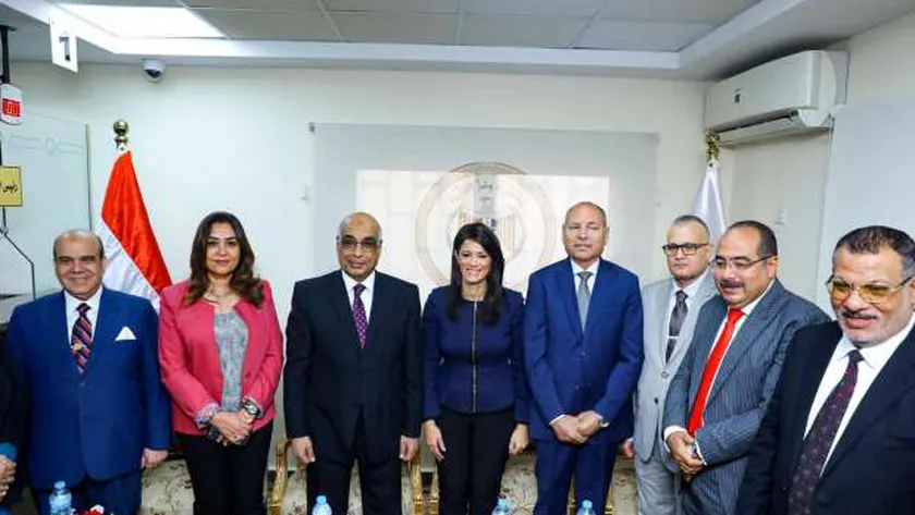 محافظ القاهرة: إنشاء مقرات جديدة لفروع مكاتب توثيق الشهر العقاري
| يلا شوت