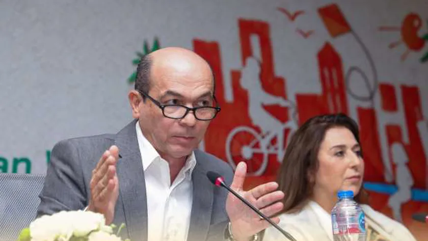 مساعد وزير الثقافة: الفن مسؤول عن تقديم نموذج لكل أفرع العلوم
                                     | يلا شوت