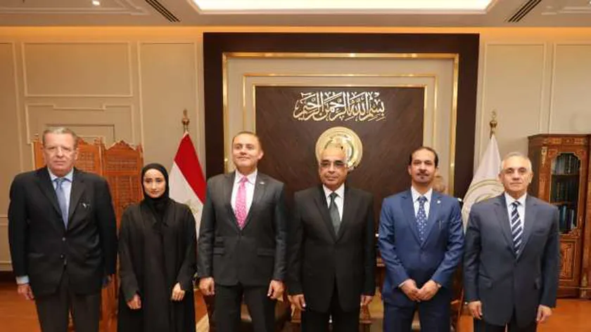 وزير العدل يستقبل سفير دولة قطر لدى مصر لبحث أوجه التعاون الثنائي
| يلا شوت