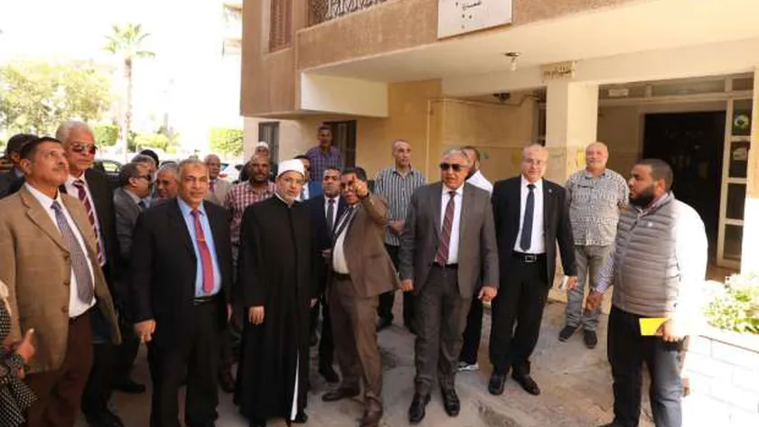 رئيس جامعة الأزهر يتفقد الإسكان الطلابي بدمياط ويوجه بتوفير الاحتياجات الأساسية
| يلا شوت