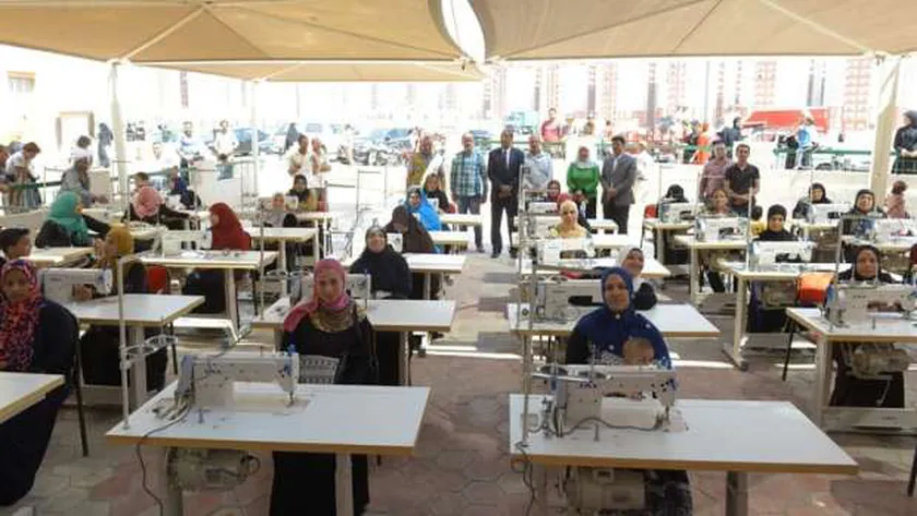 «الوزراء» يوافق على تأسيس شركة مساهمة لتمويل المشروعات الصغيرة ومتناهية الصغر
| يلا شوت