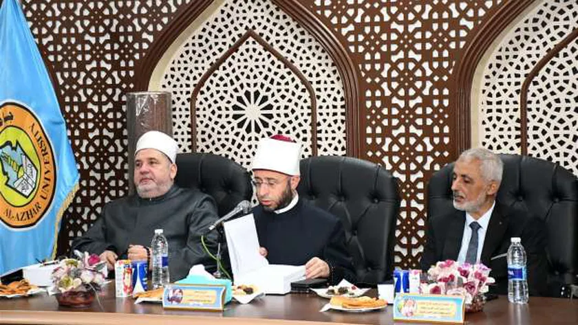 وزير الأوقاف: أنصح كل عالم أزهري بالاجتهاد في العلم لخدمة الدين والوطن
                                     | يلا شوت