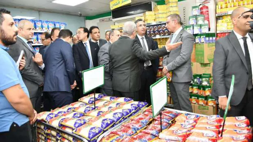 تخفيض أسعار السلع في المجمعات الاستهلاكية 10% بمناسبة نصر أكتوبر
| يلا شوت