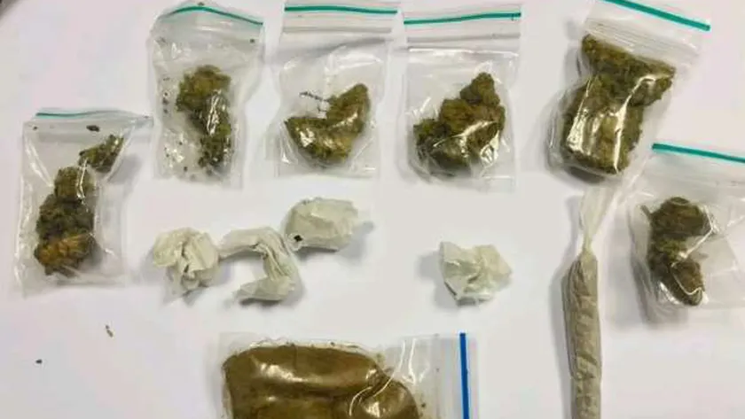 جمارك مطار الغردقة تحبط محاولتين لتهريب كمية من المواد المخدرة
| يلا شوت