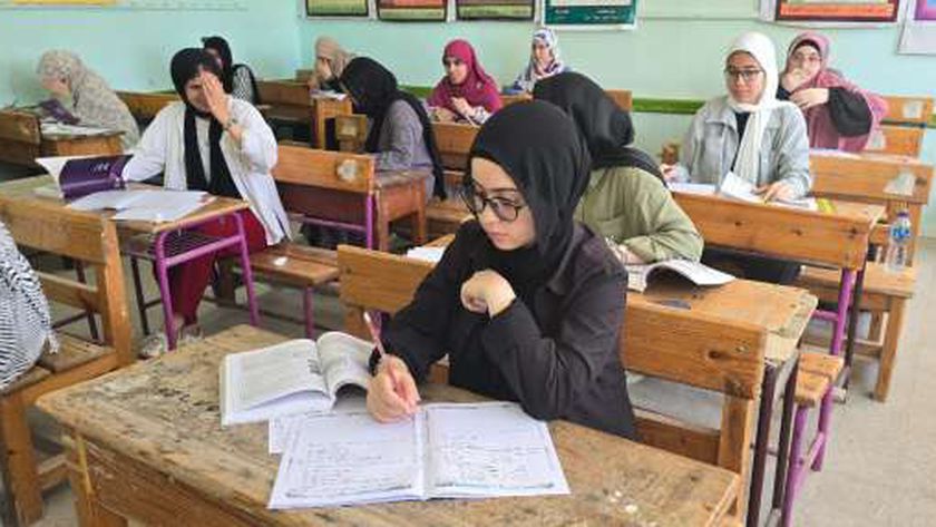 الفرصة الأخيرة للطلاب لتسجيل استمارة الثانوية العامة 2025 اليوم
| يلا شوت