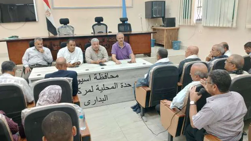 «المصريين الأحرار» يناقش مطالب المواطنين مع الجهات التنفيذي لمدينة البداري
| يلا شوت
