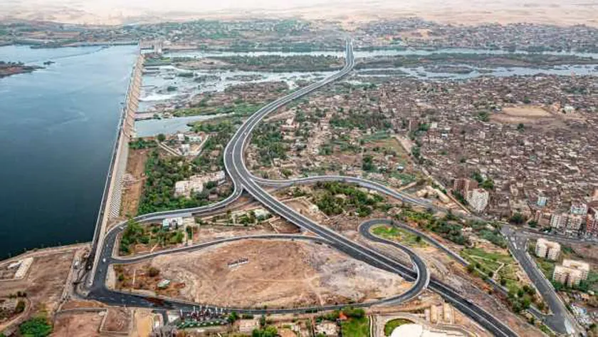 كل ما تود معرفته عن محور بديل خزان أسوان.. يحقق التنمية الشاملة في الصعيد
| يلا شوت