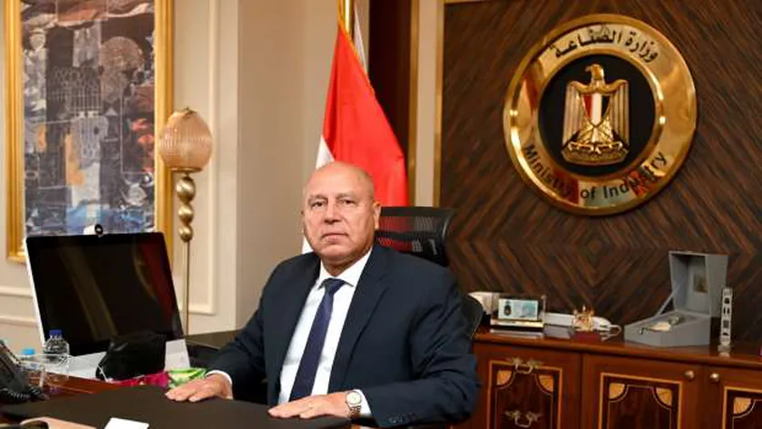 وزير الصناعة يلقي بيانا أمام «النواب» عن كشف حساب لـ100 يوم من عمل الحكومة
| يلا شوت