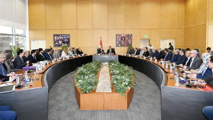 وزيرا الإسكان وقطاع الأعمال يبحثان تعزيز التعاون لتنمية أصول الشركات
| يلا شوت