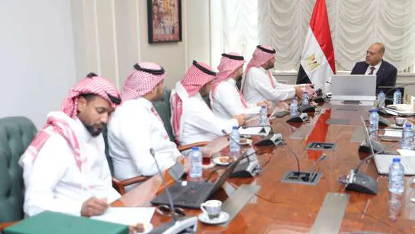 وزير العمل يلتقي وفد «الفحص المهني السعودي» لبحث التعاون في عدة مجالات
| يلا شوت