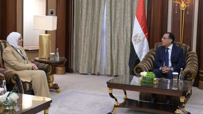 رئيس الوزراء يبحث ملفات التعاون المشترك مع وزير المالية الكويتي
                                     | يلا شوت