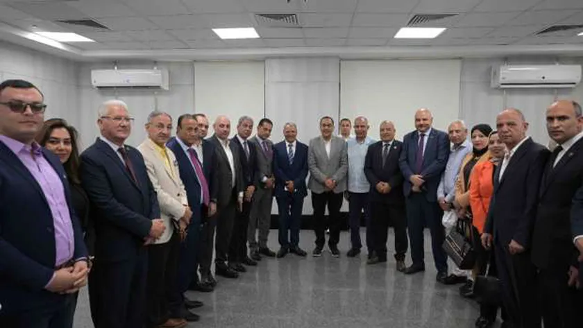 رئيس الوزراء: توجيه استثمارات العام المالي المقبل لاستكمال مشروعات حياة كريمة
| يلا شوت