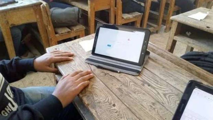 «التعليم» تكشف خطة توزيع التابلت على طلاب الصف الأول الثانوي
| يلا شوت