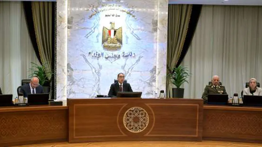 مدبولي يوجه بتفعيل أطر التعاون مع أذربيجان في مجالي البترول والصحة
| يلا شوت