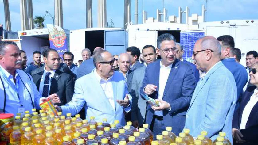 خصومات 25% على السلع في مبادرة سوق اليوم الواحد.. و«التموين» تدرس تعميمها
| يلا شوت