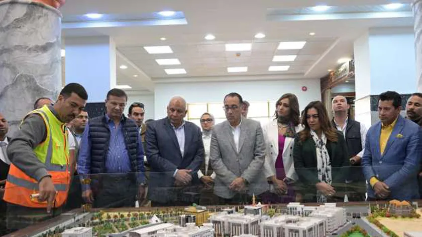 مدبولي يتفقد العاصمة الإدارية الجديدة بالوادي الجديد بعد تشغيل عدد من المبان
| يلا شوت