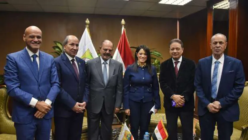 اتحاد الصحفيين العرب يتسلم مقره الجديد في القاهرة
| يلا شوت