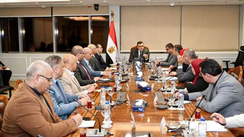 وزير الإسكان يصدر حزمة من التكليفات لدفع معدلات التنمية بالمدن الجديدة
| يلا شوت