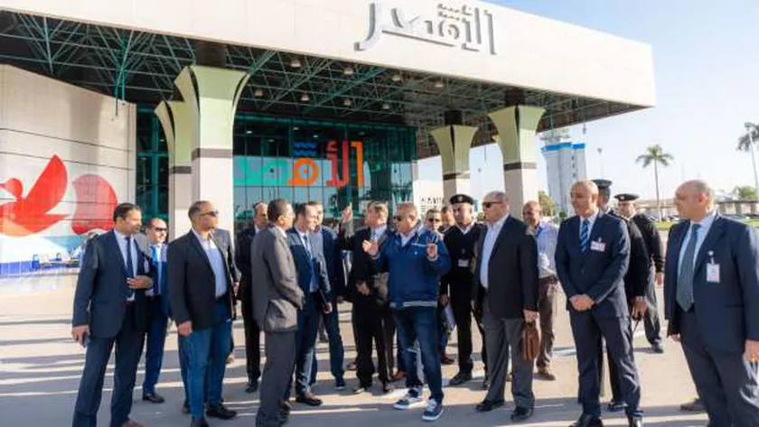 الطيران المدني: اللجنة العليا للتفتيش الأمني والبيئي تتفقد مطار الأقصر
| يلا شوت