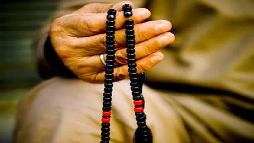 «الإفتاء» توضح حكم التسبيح باليد اليسرى
| يلا شوت