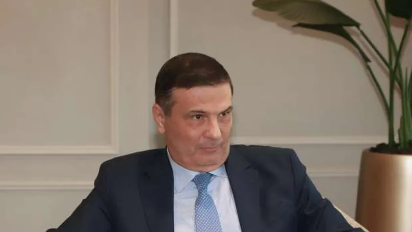 وزير الزراعة يبحث مع «بيبسيكو» زيادة الاستثمارات ودعم صغار المزارعين في مصر
| يلا شوت