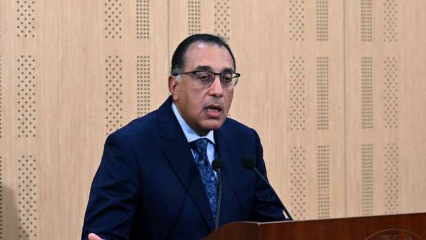 عاجل.. الحكومة توافق على 13 قرارا.. أبرزها إنشاء أبراج لتقوية شبكات المحمول في 10 محافظات
| يلا شوت