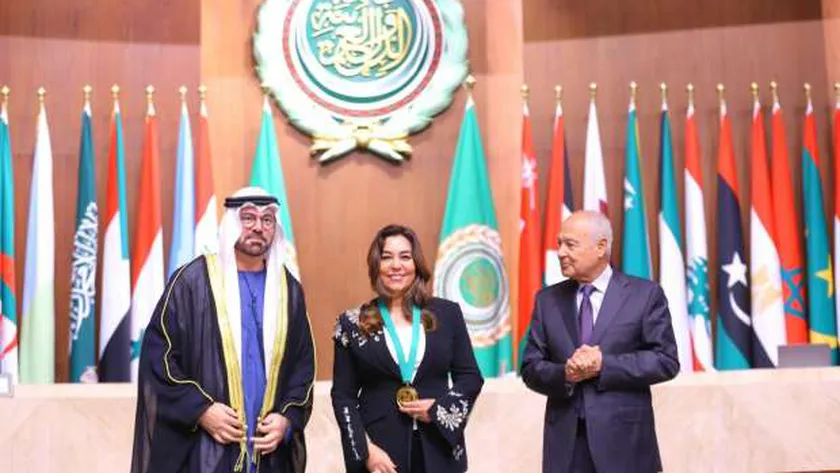 منال عوض بعد فوزها بجائزة التميز الحكومي العربي: المرأة المصرية تعيش عصرها «الماسي»
| يلا شوت