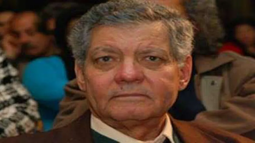مكتبة الإسكندرية تنعي الشاعر محمد إبراهيم أبو سنة
| يلا شوت
