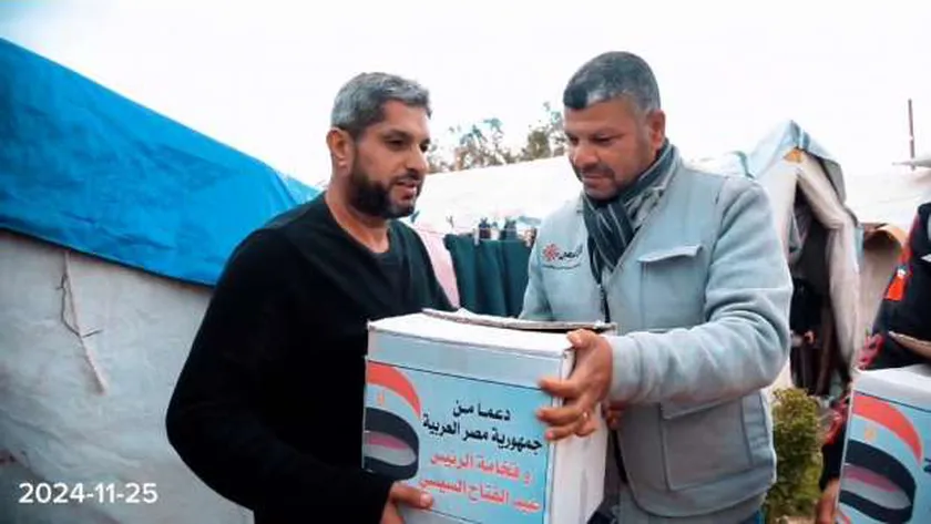 أهالي غزة يشكرون مصر والرئيس السيسي على الطرود الغذائية: نقدر جهودكم
| يلا شوت