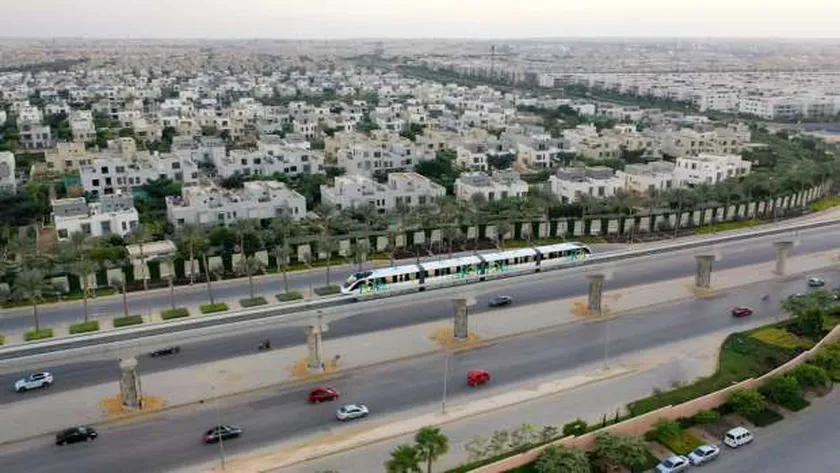 التشغيل التجريبي لمونوريل شرق النيل بدون ركاب (صور)
| يلا شوت