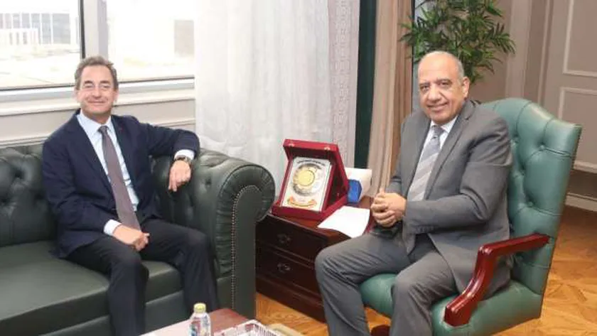 وزير الكهرباء: توطين صناعة المهمات بمجالات الطاقة المتجددة
| يلا شوت