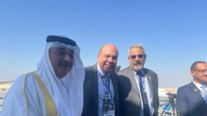 وزير الطيران يبحث دعم التعاون المشترك مع وزير المواصلات البحريني
| يلا شوت