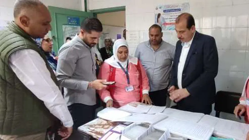 نائب وزير الصحة يقرر صرف مكافآت للمتميزين خلال جولة في 3 مراكز لطب الأسرة بالغربية
| يلا شوت