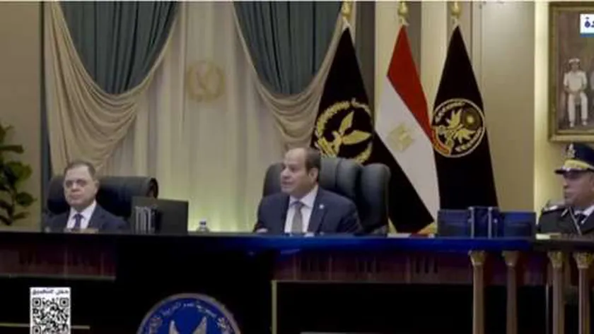 بعد حديث الرئيس السيسي عنها.. كيف طورت الدولة موانئ البحرين المتوسط والأحمر؟
| يلا شوت