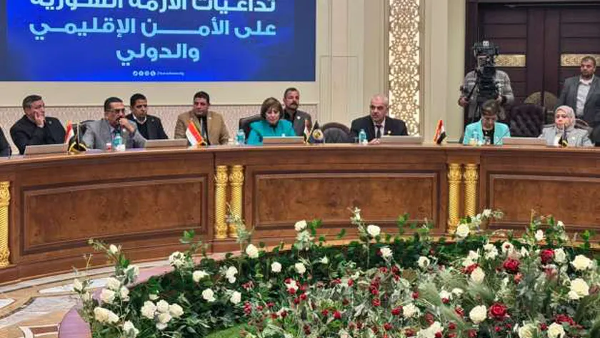 «حماة الوطن» يناقش تداعيات الأزمة السورية على الأمن الإقليمي والدولي
| يلا شوت