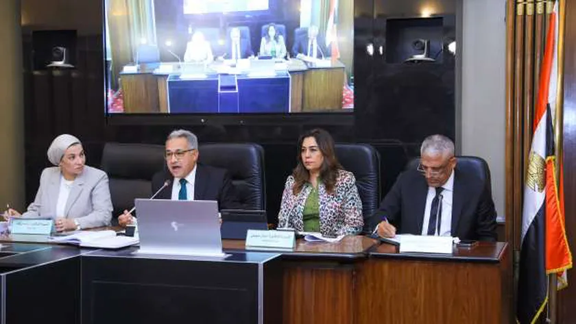 وزيرة التنمية المحلية: إشراك القطاع الخاص في إدارة وتشغيل مشروعات تدوير المخلفات
| يلا شوت